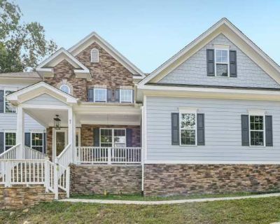 Luxury 5 Bed, 3.5 Bath Home on Large Lot ! Avail Jan 2026. image_url. In unit laundry Patio / balcony Hardwood floors Dishwasher Pet friendly Garage Unit Amenities ceiling fan dishwasher extra storage fireplace hardwood floors in unit laundry microwave oven patio / balcony range refrigerator walk in closets stainless steel Property Amenities pet friendly gym on-site laundry parking garage hot t...