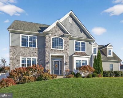 Ecker Dr, Lititz, Home For Sale