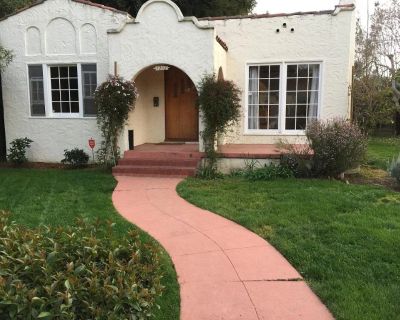 Home in Professorville area, charming SFH. 1250 sq ft. 2B+/1B.