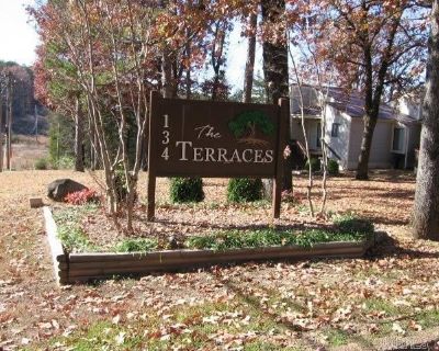 2 Bedroom 2BA 1173 ft Apartment For Rent in Fairfield Bay, AR