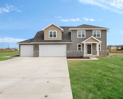 7 Bedroom 4BA 4329 ft Single Family House For Sale in Sun Prairie, WI