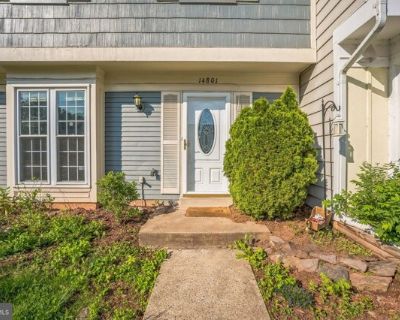 14801 Basingstoke Loop. This beautifully updated end unit townhome in the desirable London Towne West community offers 3 bedrooms and 1.5 bathrooms. The renovated kitchen features granite countertops, stainless steel appliances, ceramic tile flooring, and extended cabinetry for extra storage. The main level boasts newer laminate flooring and a spacious living area. Upstairs, the full bath inclu...