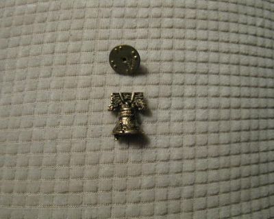 Vintage Liberty Bell Gold Brass Tone Tie Tack Lapel Pin
