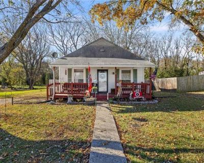 2 Bedroom 1BA 888 ft Single Family Home For Sale in OSAWATOMIE, KS