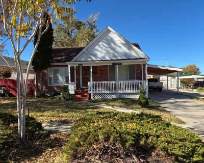 2 Bedroom 1BA 1300 ft Furnished Apartment For Rent in Cedar City, UT