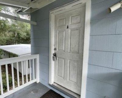 2 Bedroom 1BA Apartment For Rent in Saint Augustine, FL