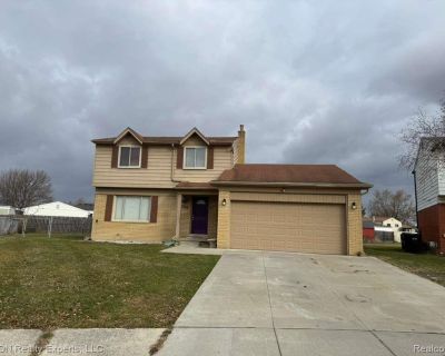 3 Bedroom 1BA 1500 ft Apartment For Rent in Sterling Heights, MI