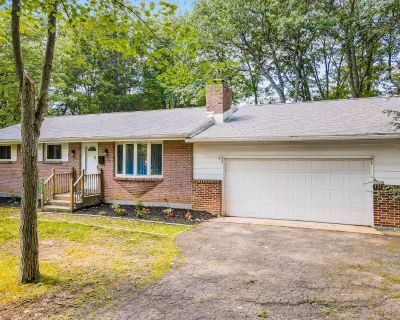 3 Bedroom 1BA House Vacation Rental in Picturesque Perfection in Pennsylvania, Pocono...