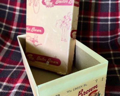 1950's Vintage Buster Brown Child's Shoe Box