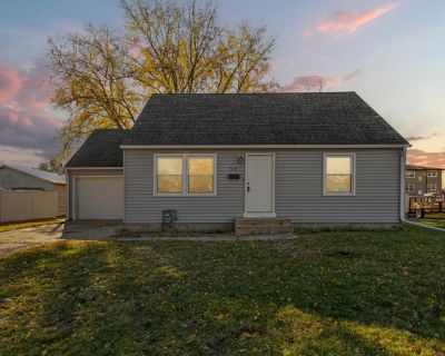 3 Bedroom 1BA 1126 ft Single Family House For Sale in Owatonna, MN