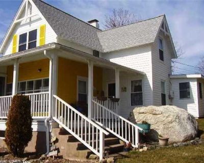 2 Bedroom 1BA 1155 ft Apartment For Rent in Branford, CT