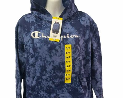 Champion ladies pull over hoodie size small. Brand new with tag.