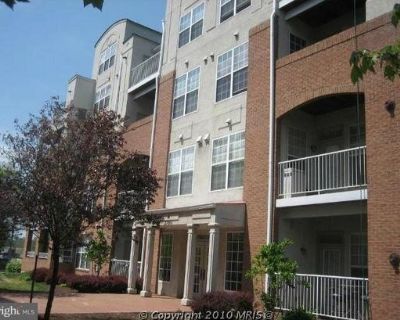 2700 Bellforest Ct Apt 310. GREAT LOCATION RIGHT ACROSS DUNN LORING/MERRIFIELD METRO! Newer appliances, refrigerator, stove, microwave, full size stackable washer/dryer, dishwasher. High end granite in kitchen-new faucet. SHORT TERM LEASE CONSIDERED. Tenant pays first $75 of repairs. Pets on case-by-case basis-$500 non-refundable pet fee-$50.00/month pet rent-$50/adult application fee with secu...
