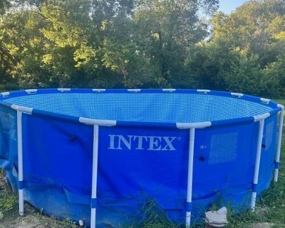Intex 15' x 48" Metal Frame Above Ground Pool