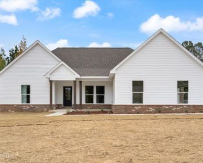 3 Bedroom 2BA 1825 ft Single Family House For Sale in Holly Springs, MS