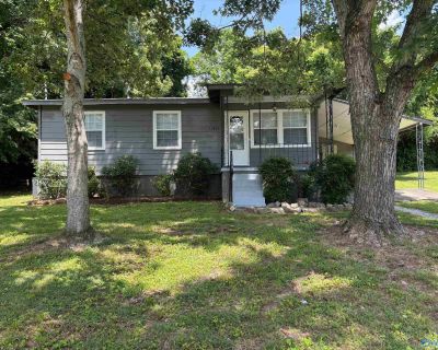 3 Bedroom 1BA 864 ft Apartment For Rent in Huntsville, AL