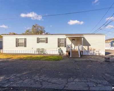 2 Bedroom 2BA Mobile Home For Sale in LODI, NJ