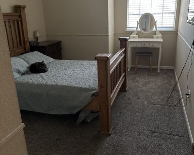 Total rooms: 2. Deposit: $150.00 * Utilities included?: Yes * Fees apply?: No. References required. Females preferred. Non-smoking. Not for couples. Age preference: 20. Furnishings: Furnished * Parking: Yes * Garage: Yes * Yard/patio: Yes * Balcony/roof terrace: No * Disabled access: No * Living room: shared * Broadband included: Yes. Availability Available Now Minimum term 1 month Maximum term...