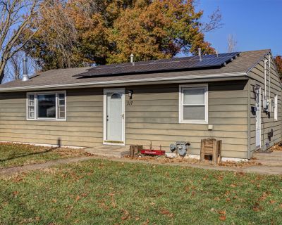 3 Bedroom 1BA 960 ft Single Family House For Sale in Madrid, IA