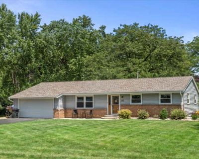 4 Bedroom 3BA 1900 ft Single Family Home For Sale in WAUKESHA, WI