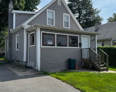 3 Bedroom 1BA 819 ft Single Family House For Sale in Worcester, MA