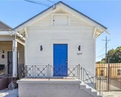 Arts St, New Orleans, Home For Sale