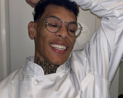 $800 /month. Age: 29 * Any pets?: No * Occupation: Professional * Interests: music, cooking, working out, gym, swimming, friends, camping, family, health, meditation, eating, restaurants, coffee, cars, relaxing * Gender: Male. Non-smoking room preferred. Pets are fine. No preference specified. Age preference: 23 - 35. Looking in: Agoura Hills , All Antelope Valley , All Northwest County , All O...