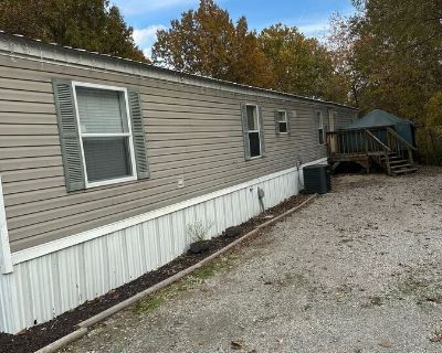 4 Bedroom 2BA Pet-Friendly Apartment For Rent in Lawson, MO