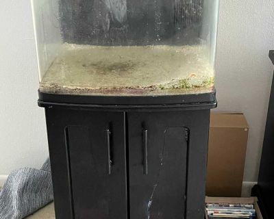 32 Gal. Biocube fish tank with stand
