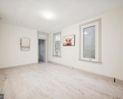 4645 Umbria Street # 2. Property for Rent in Philadelphia, PA for $1,575 with 1 bedroom and 1 full bath. This 2,250 square foot property was built in 1900 on a lot size of 0.05.. Welcome to your new home nestled just a short 7-minute walk from vibrant Main Street in Manayunk. This sunny and spacious, bi-level apartment boasts a unique layout where the bedroom and living room are interchangeable...