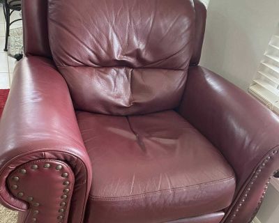Recliner leather chair