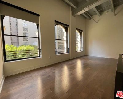 727 W 7th St Apt 304. "Look and Lease Special." Take up to SIX weeks FREE rent on our exclusive "Look and Lease" move-in promotion on select loft apartments! Offer subject to change without notice, prices change weekly, book your appointment ASAP and ASK FOR DETAILS ON THIS WEEK'S PROMOTION. Welcome to a pet-friendly community offering exceptional comfort and convenience. This bright, spacious ...