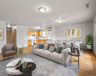 282 Erin Pl. Upstairs Apartment Set a Self-Showing: https://showmojo.com/s/ecd0d64781/edit?g=1 Welcome to 282 Erin Place, located in the vibrant city of Springdale, AR. This stunning apartment offers a comfortable and convenient living experience with its two bedrooms and one bathroom. As you step inside, you'll immediately notice the modern luxury vinyl flooring that adds a touch of elegance t...