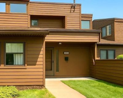 2 Bedroom 2BA 962 ft Condominium For Sale in BALDWINSVILLE, NY