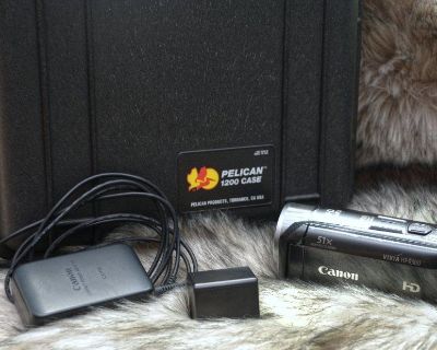 Canon Vixia HF R300 Video Camera w/Pelican hard case and extra battery