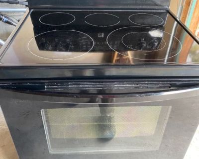 Electric kitchen stove