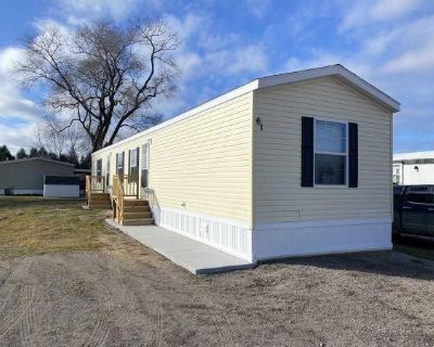3 Bedroom 2BA 924 ft Mobile Home For Sale in Hart, MI