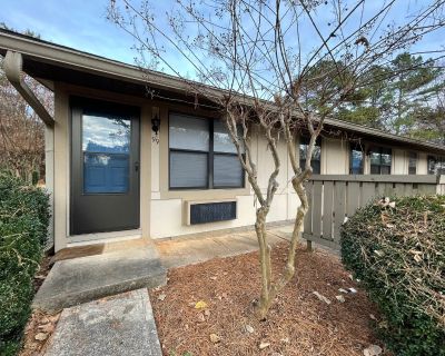 1 Bedroom 1BA 576 ft Pet-Friendly Apartment For Rent in Athens, GA