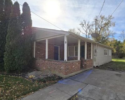 9 Magnolia St. 3 bedroom 1.5 bathrooms Rancher. Features: kitchen with granite counter tops, ceramic tile floors and stainless steel appliances, new carpets, and fresh paint. Located in quite Deptford with a lovely brick front complimented with a large covered concrete patio. Back of the house features a sitting room/ laundry room. Brand new central air and gas heat.. 3 Bedroom. 1.5 Bathroom. 1...