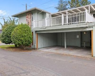 2 Bed 2 Bath Foreclosure Property in Portland, OR 97233 - SE Stark St # A16