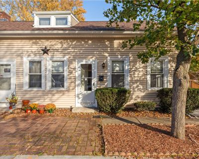 3 Bedroom 1BA 1188 ft Apartment For Rent in Cranston, RI