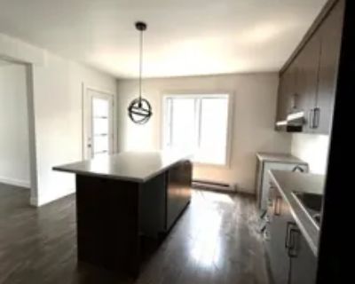 4 Bedroom 1055 ft Apartment For Rent in Joliette, QC