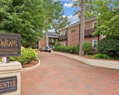 Peachtree Rd Ne Apt,atlanta, Condo For Sale