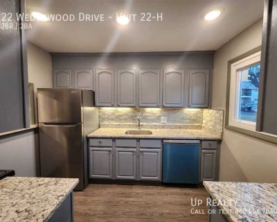 2 Bedroom 1BA 1113 ft Apartment For Rent in Bloomfield, CT