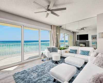 3 Bedroom 3BA 1726 ft Furnished Condo For Sale in Destin, FL