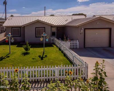 3 Bedroom 2BA 1232 ft Single Family Home For Sale in LAS CRUCES, NM