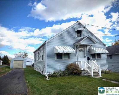 216 Mulberry Street. image_url. Hardwood floors Pet friendly Garage Air conditioning Unit Amenities air conditioning hardwood floors Property Amenities pet friendly parking garage. 2 Bedroom. 1 Bathroom. 696 ft