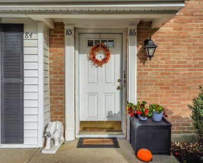 2 Bedroom 2BA 966 ft Condo For Sale in Aurora, NY