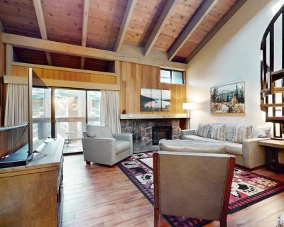1 Bedroom 1BA Getaway Vacation Rental in Lakeland Village 514, South Lake Tahoe,...