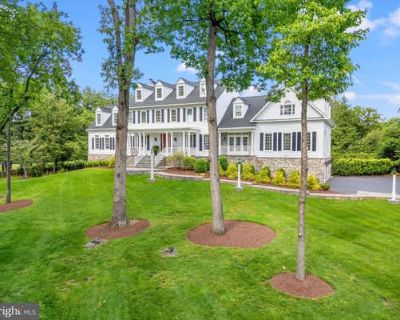 5 Bedroom 7BA 8254 ft Single Family Home For Sale in GREAT FALLS, VA